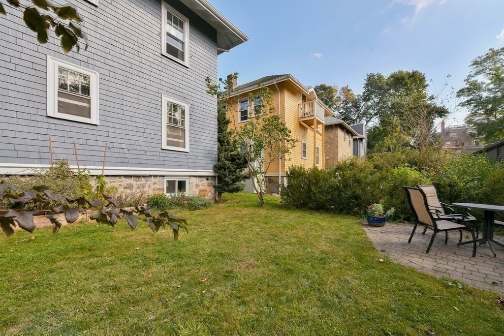 21 Kingsboro Park # 1