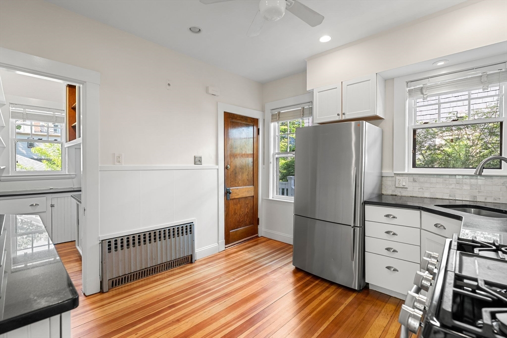 21 Kingsboro Park # 1