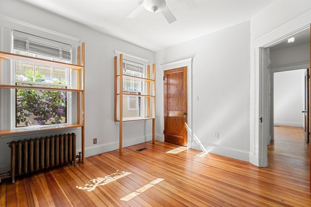 21 Kingsboro Park # 1