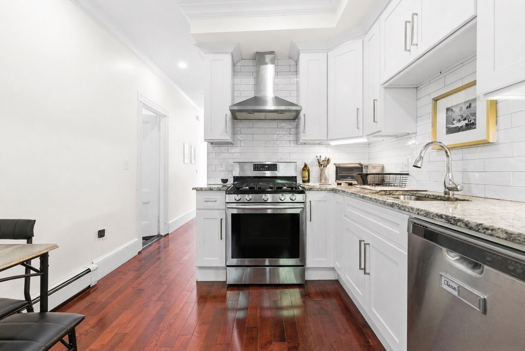 530-532 E Sixth Street # 3