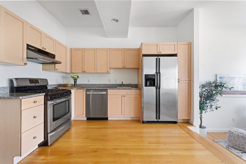156 Chelsea Street # 201
