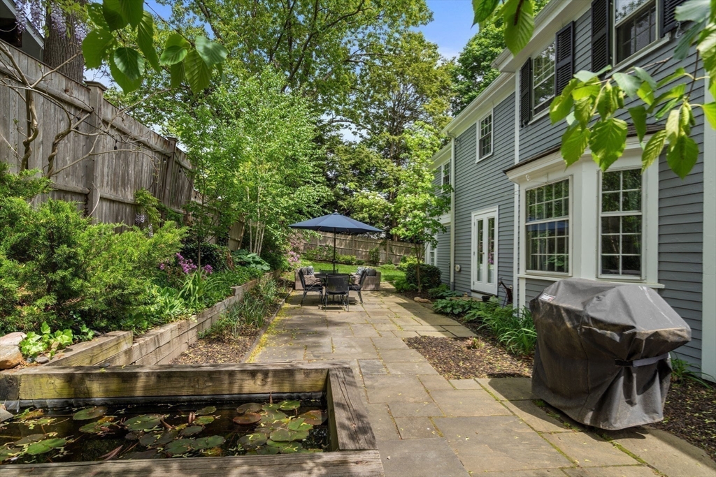 205 Brattle Street # 205