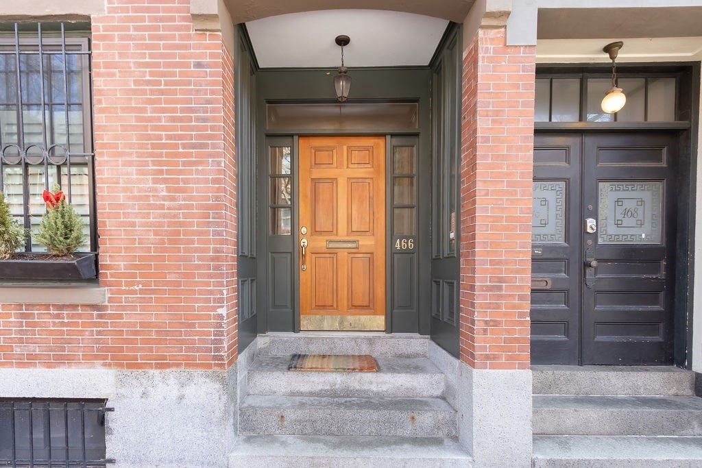 466 Shawmut Ave # 1