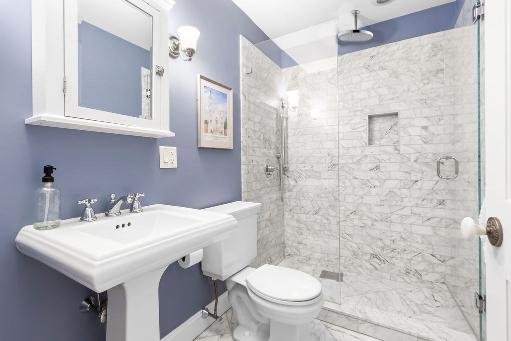 466 Shawmut Ave # 1