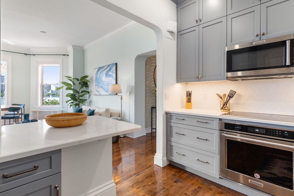 286 Beacon Street # 8
