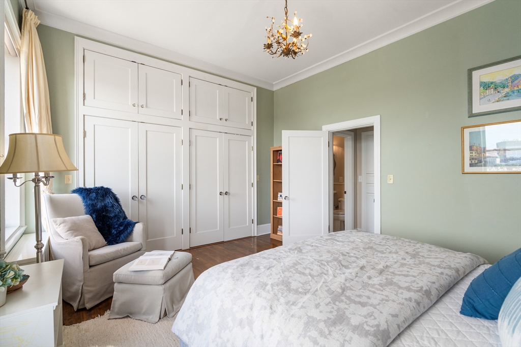 286 Beacon Street # 8