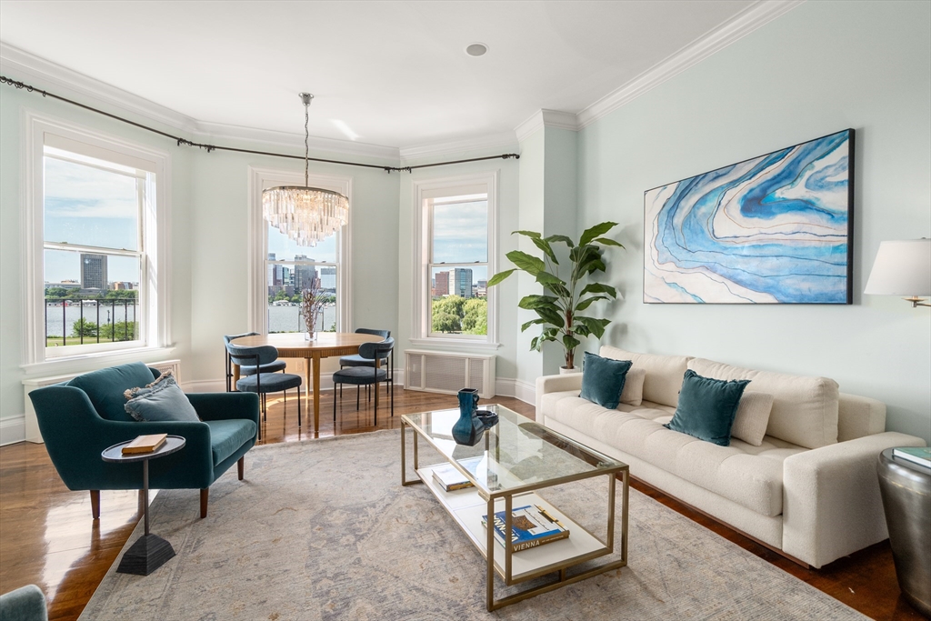 286 Beacon Street # 8