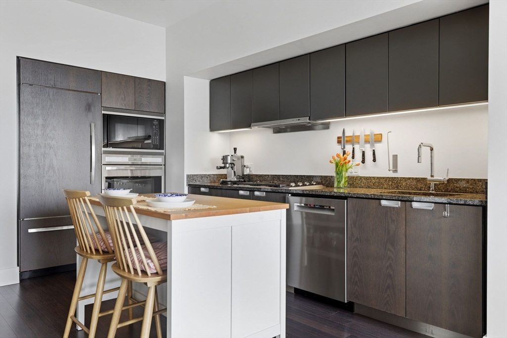 110 Stuart Street # 20A