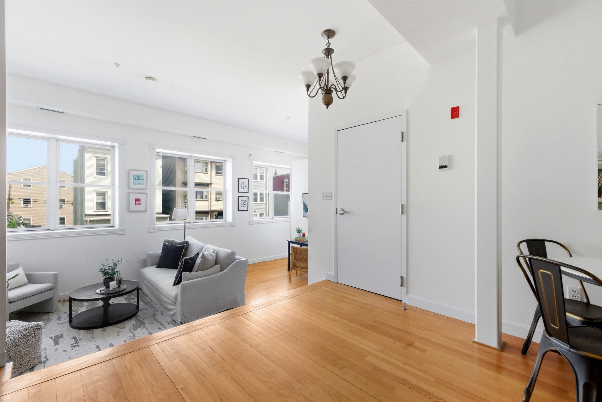 156 Chelsea Street # R201