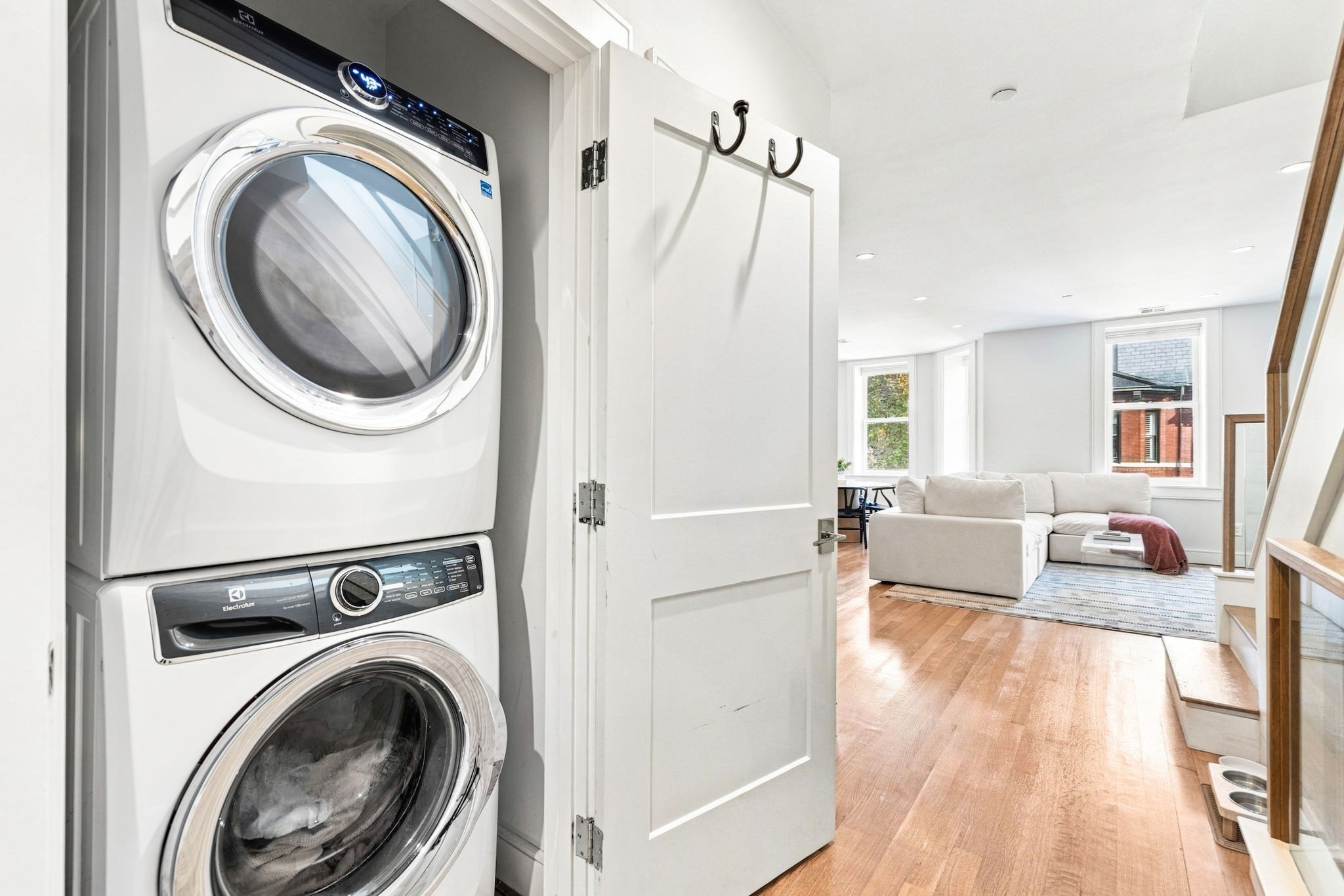 10 Gloucester St # 3