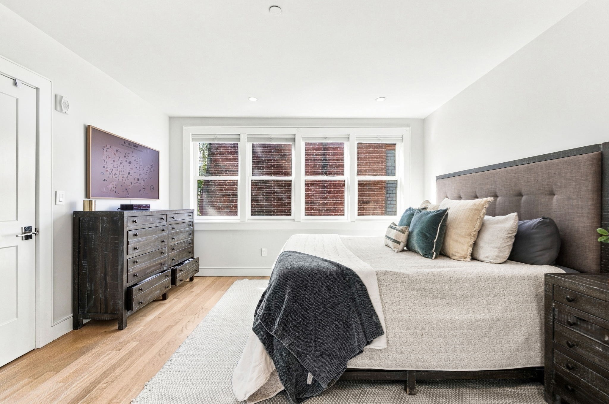 10 Gloucester St # 3