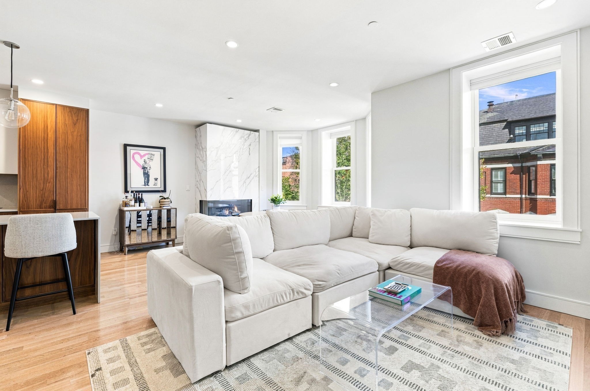 10 Gloucester St # 3