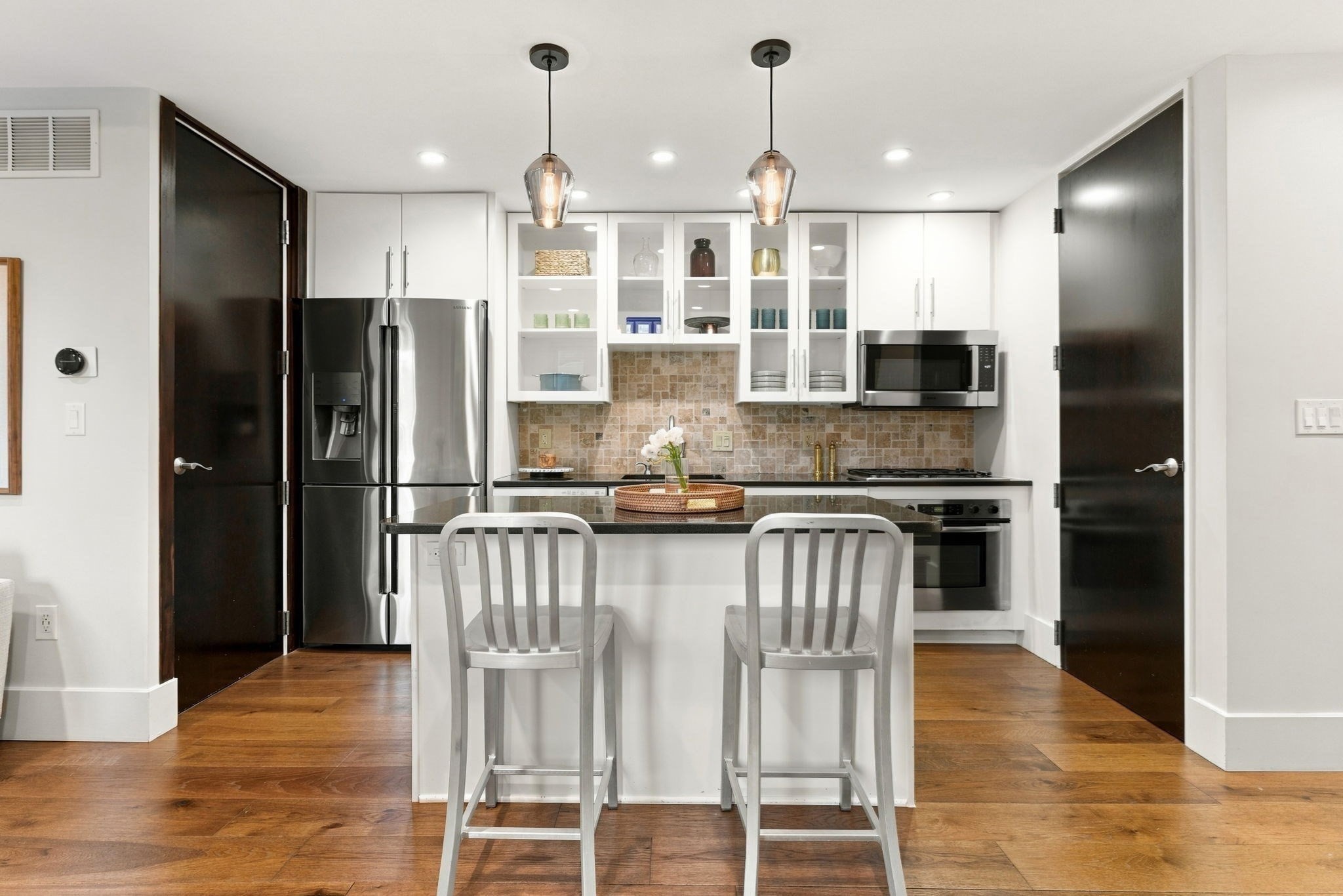 15 Warren Ave # 3