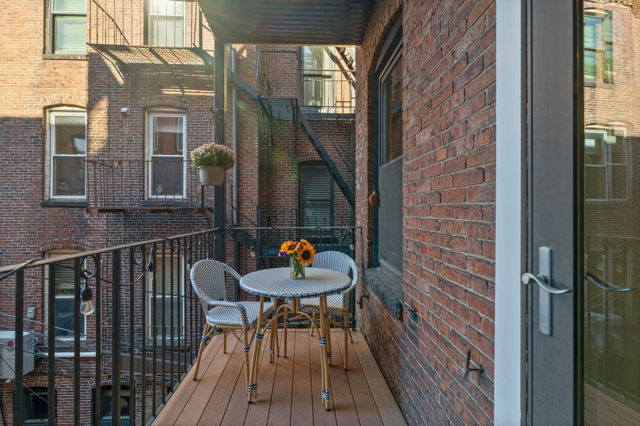 15 Warren Ave # 3