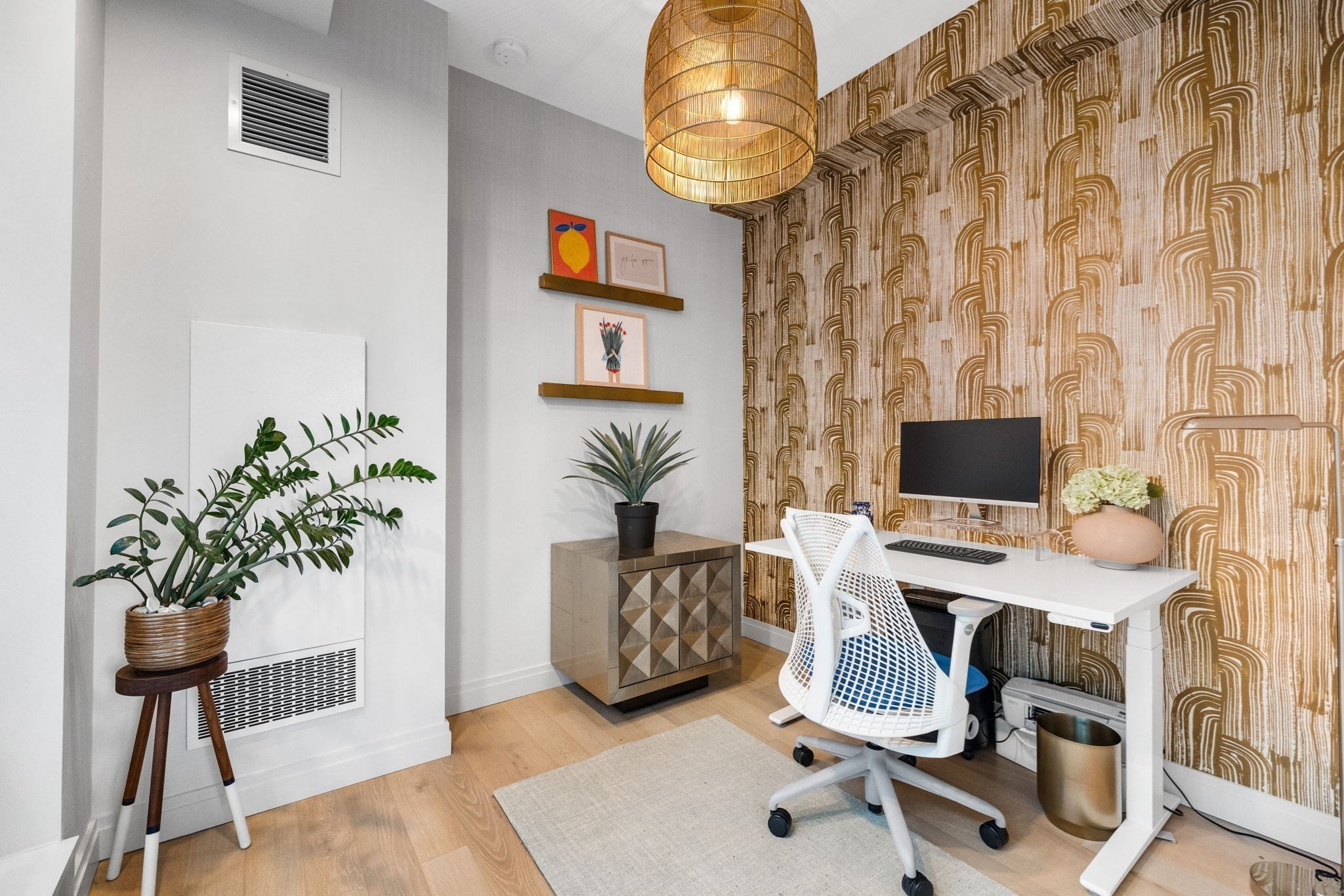 135 Seaport Blvd # 1503