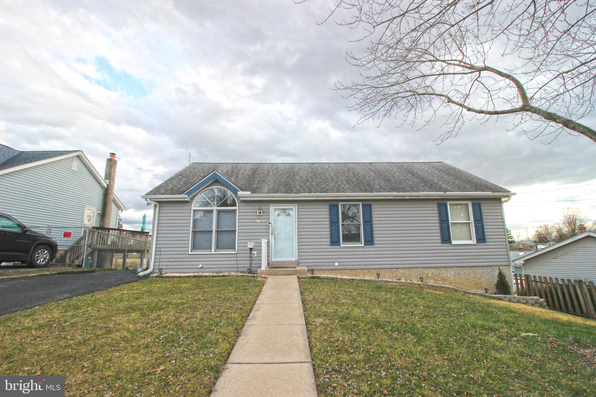 3649 N Clearwater Ln