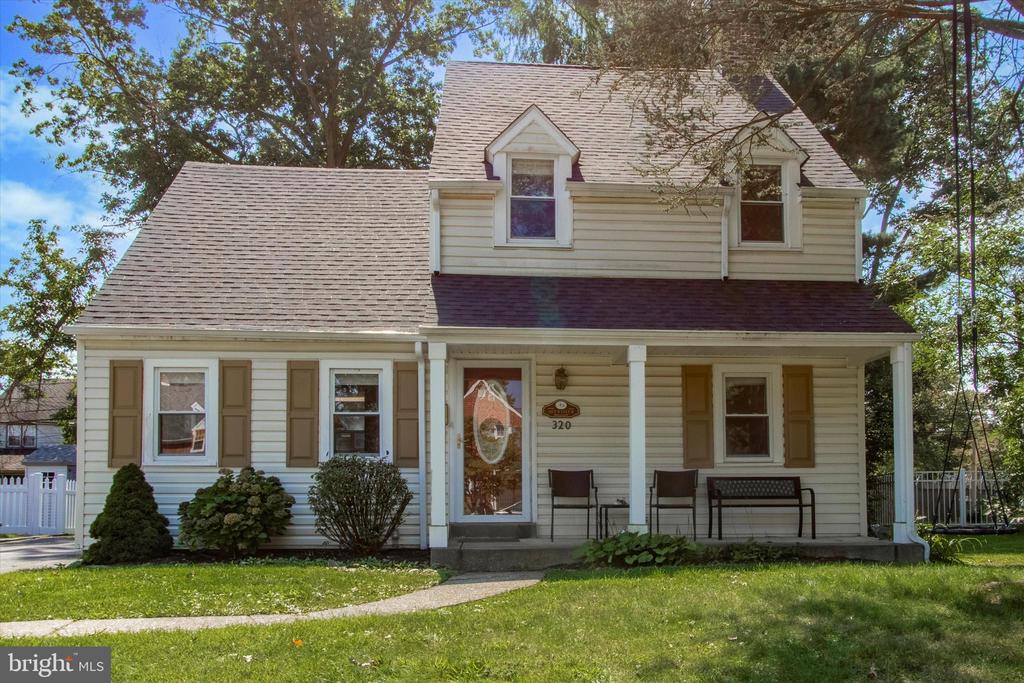 320 Harding Ave