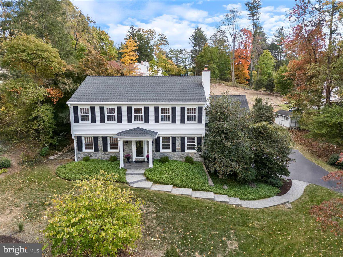 360 N Feathering Ln