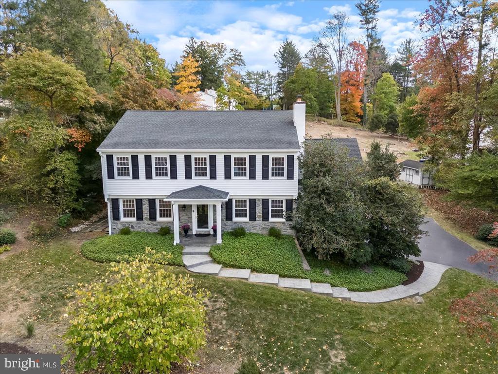 360 N Feathering Ln