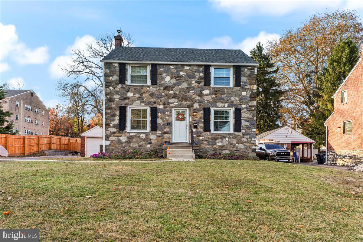 24 N New Ardmore Ave