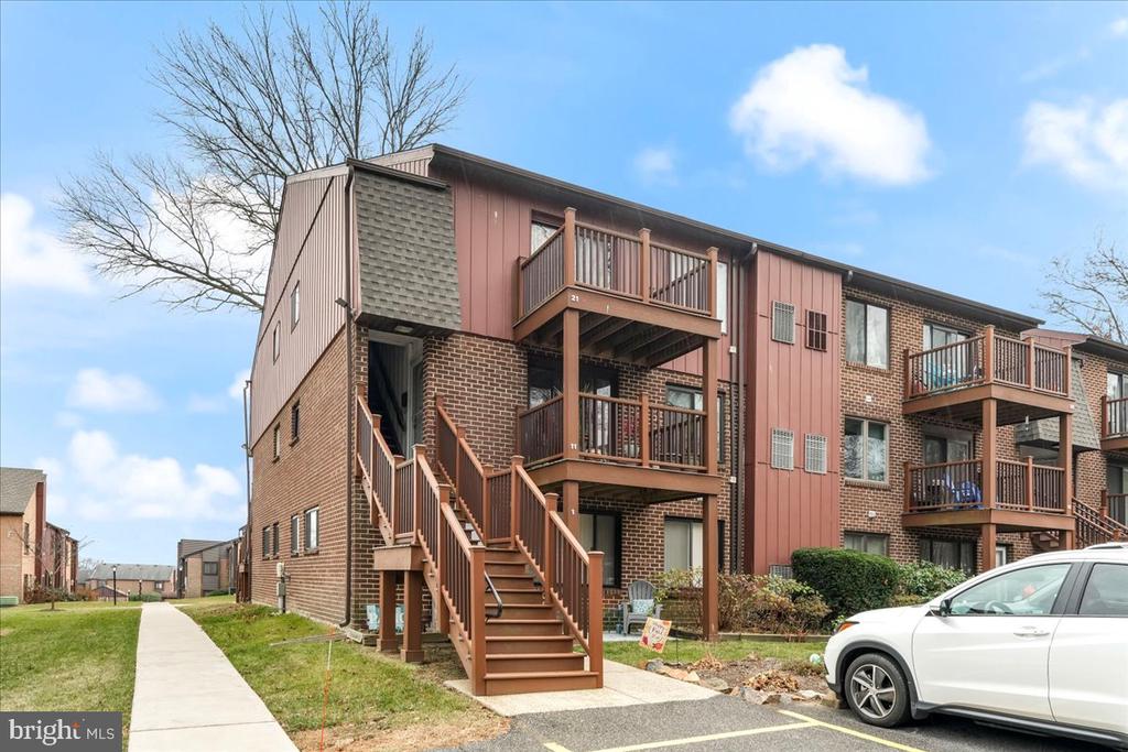 5200 Hilltop Dr #B11
