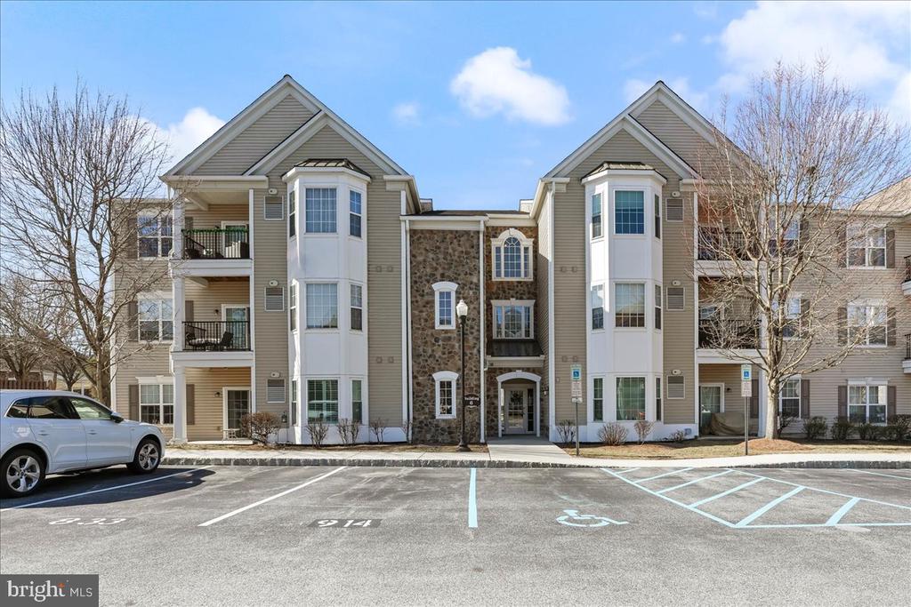 633 Creekside Dr #71