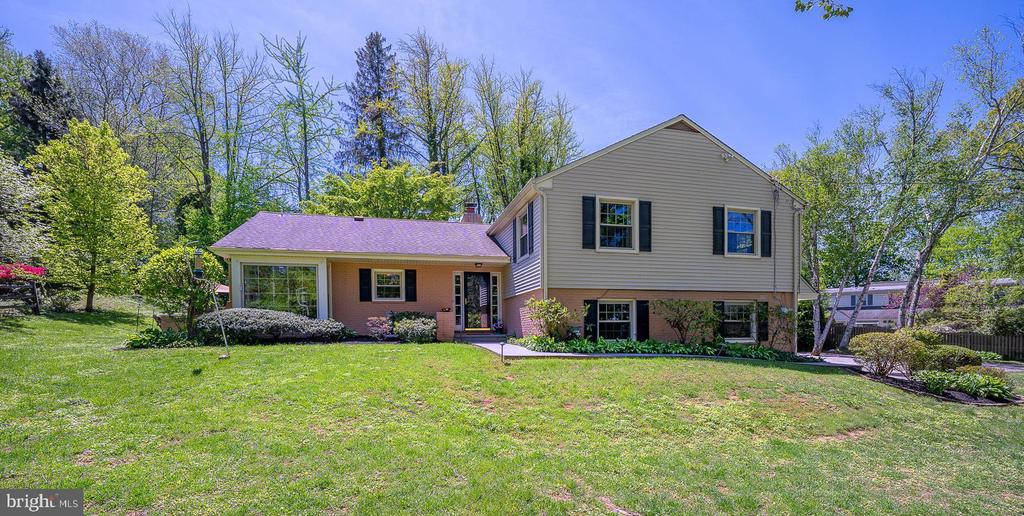 658 Conestoga Rd