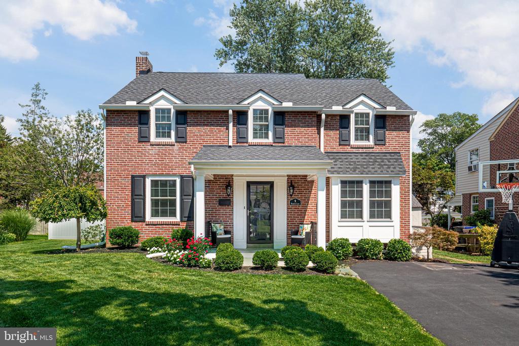 9 PICKWICK LANE