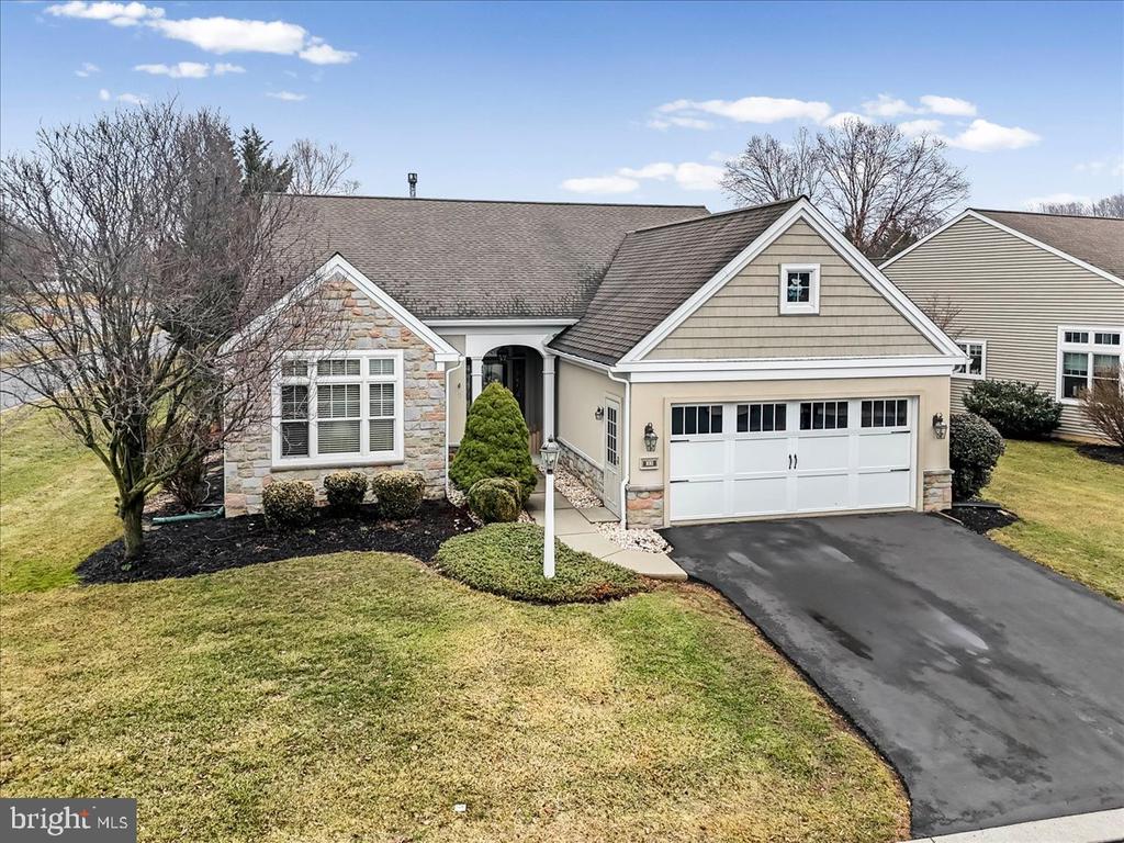 1011 PERCY LANE