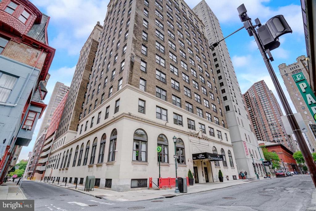 1324 LOCUST STREET 00 506