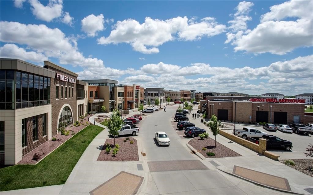 1203 SW Des Moines Street