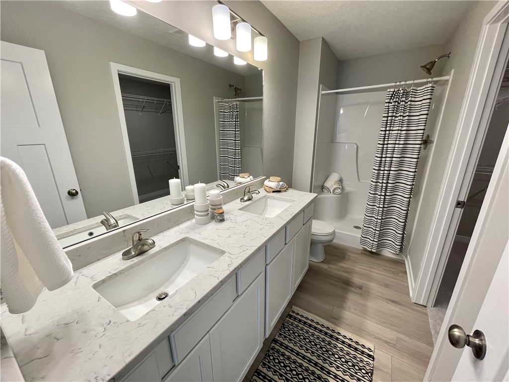 2529 NW Greenwood Street