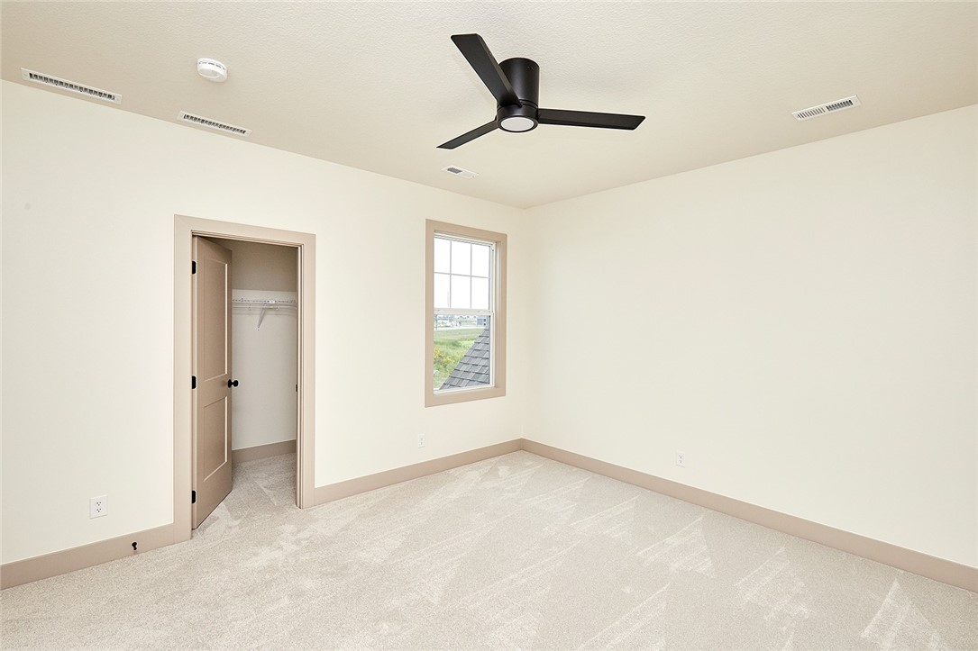 1215 SW Des Moines Street