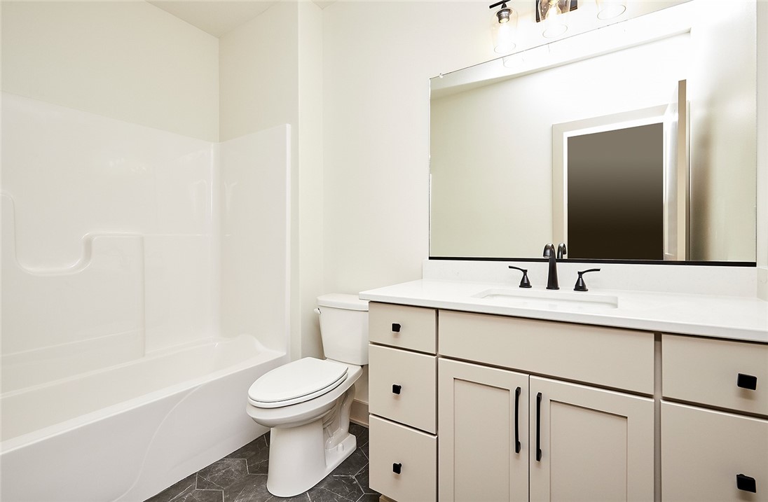 1215 SW Des Moines Street