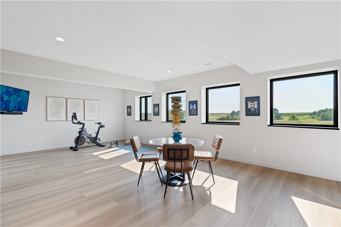 5804 NE Terrace Ridge Drive