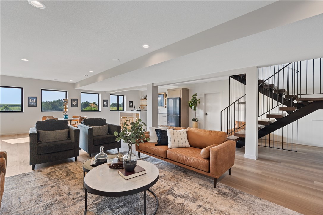 5804 NE Terrace Ridge Drive