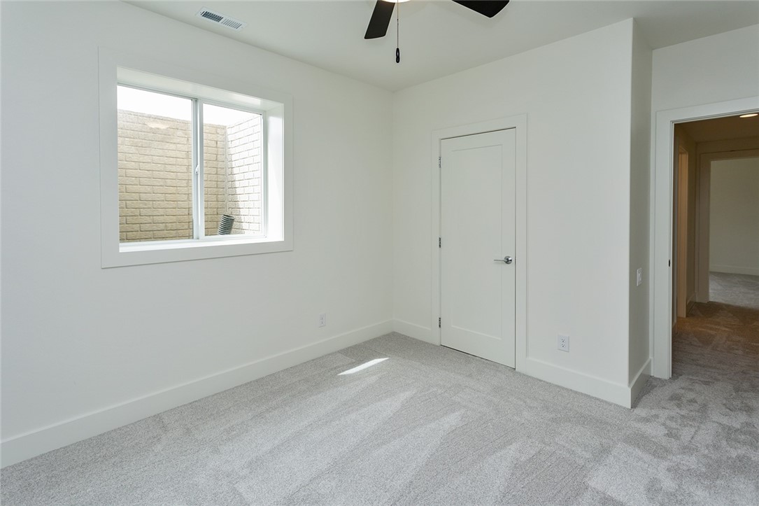 6013 NE Terrace Ridge Drive