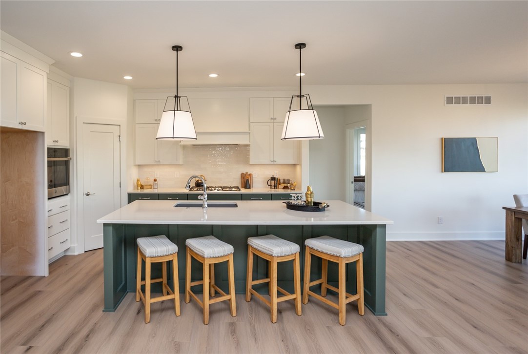 6013 NE Terrace Ridge Drive