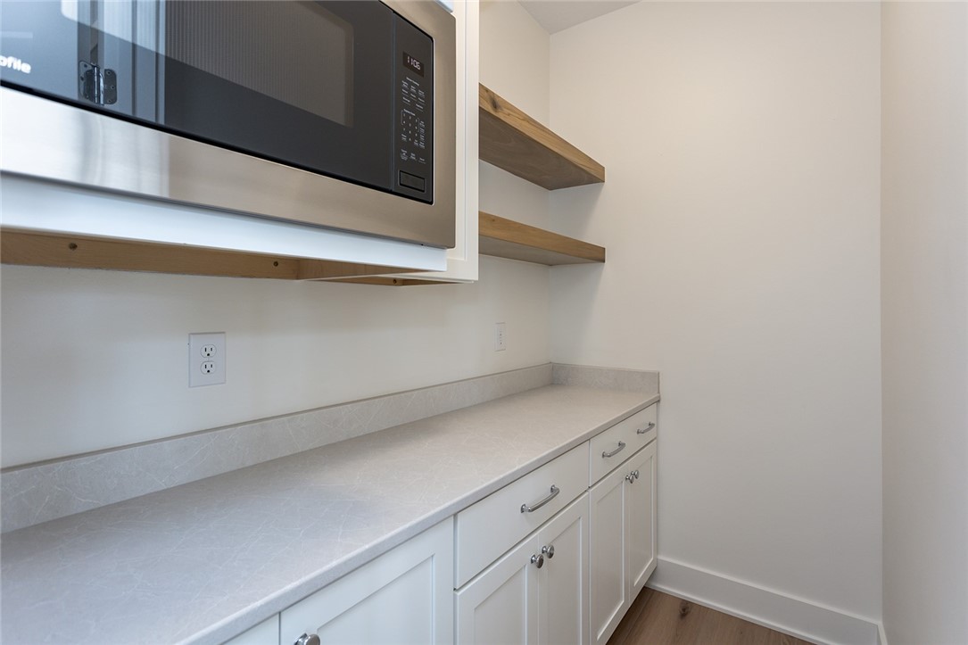 6013 NE Terrace Ridge Drive