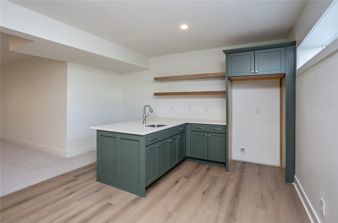 6013 NE Terrace Ridge Drive