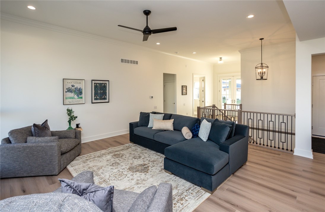 6013 NE Terrace Ridge Drive