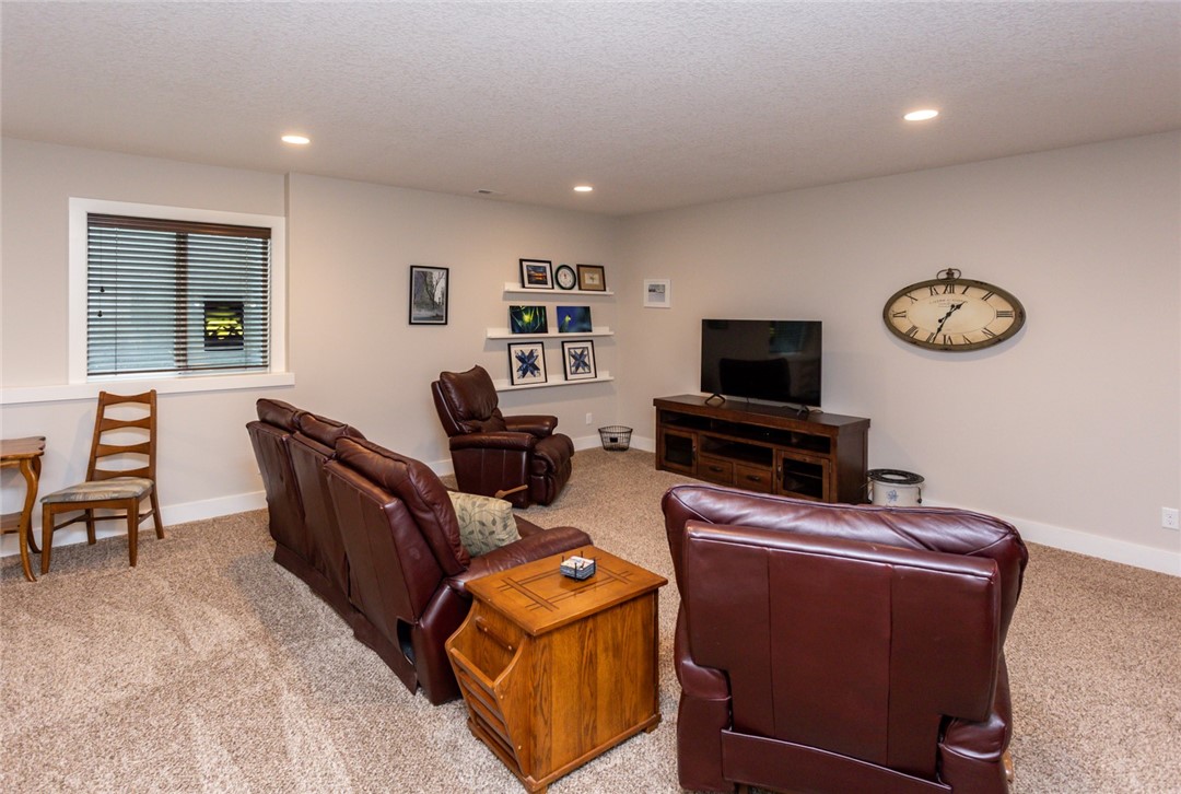 2846 SW Cedarwood Lane