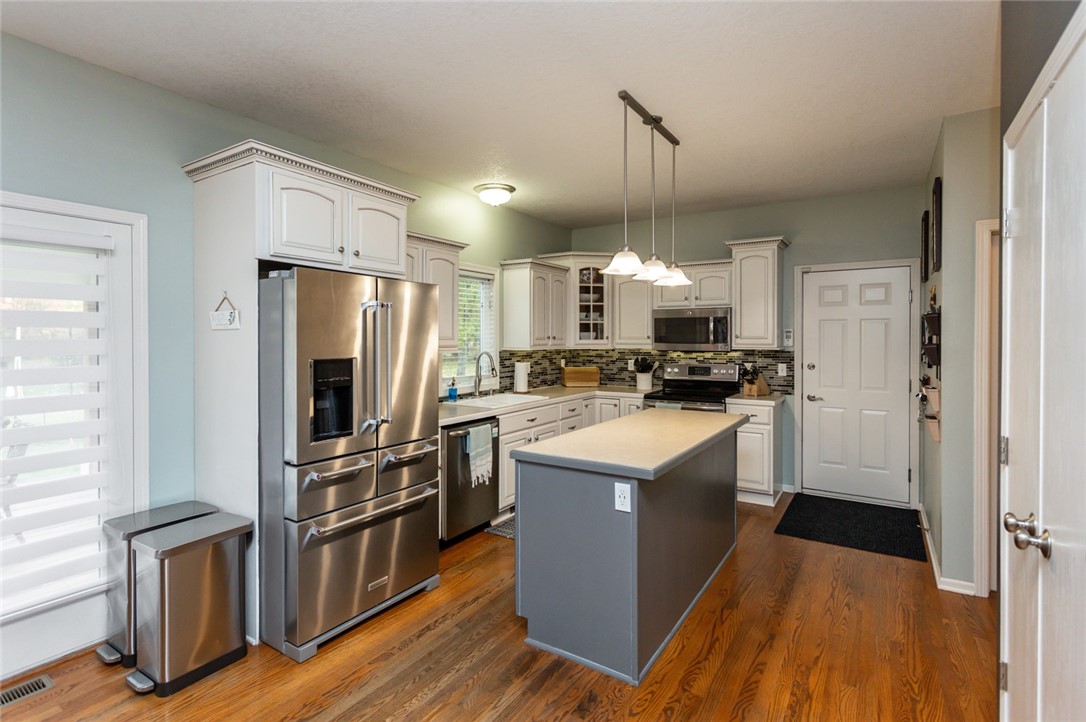 3605 SW Edgewood Lane