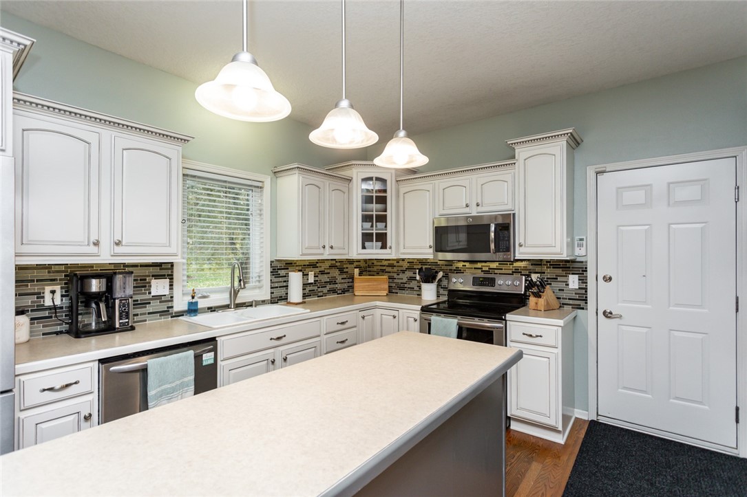 3605 SW Edgewood Lane