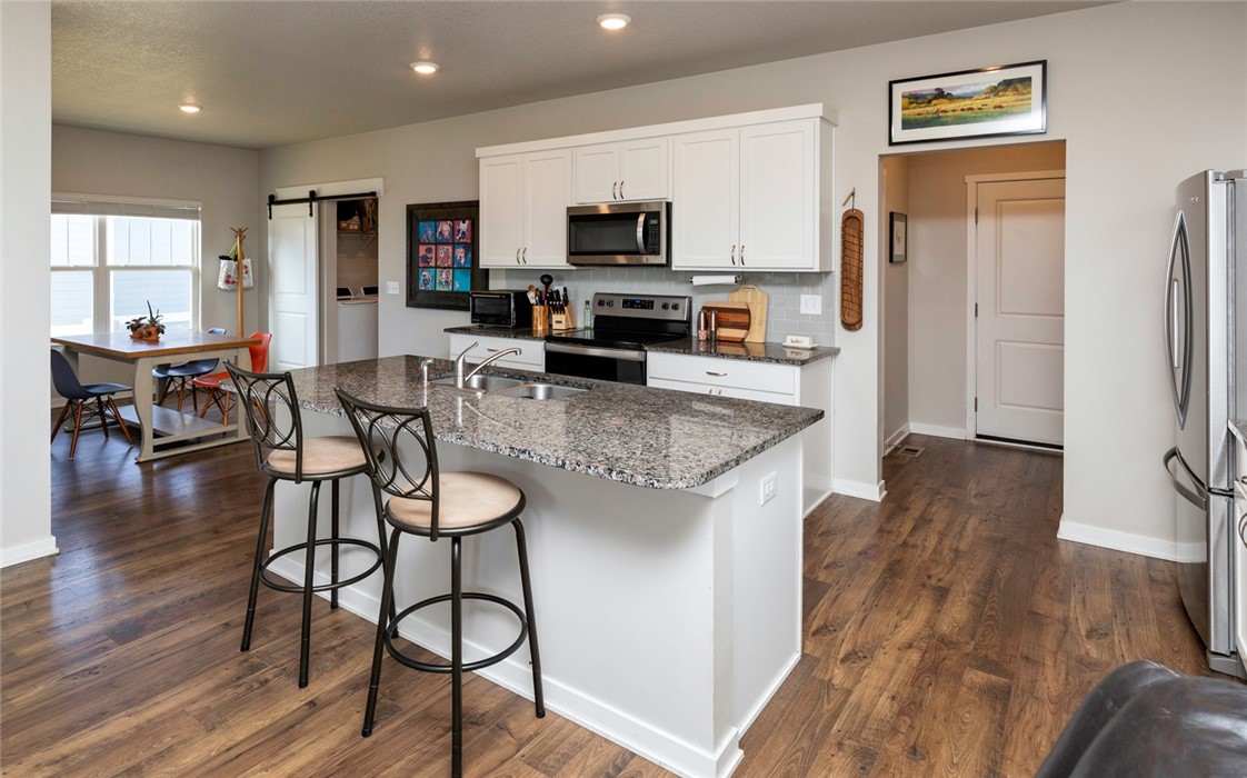 2814 SW Prairie Trail Parkway