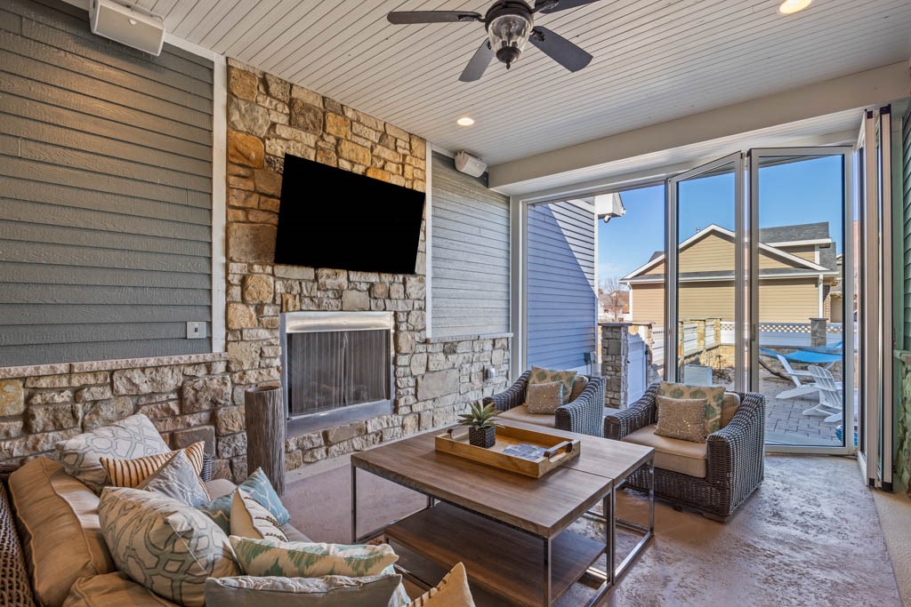 1806 SW Precedence Road