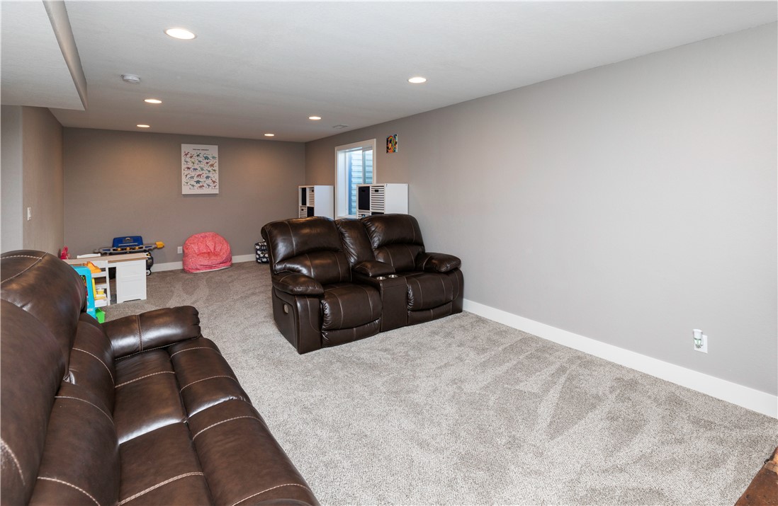 606 SW Magazine Road