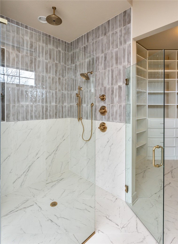 11528 NW Brookefield Court