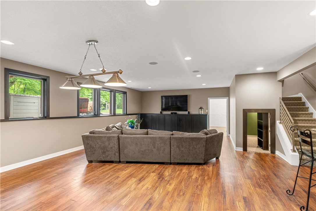 7213 Eagle Crest Drive