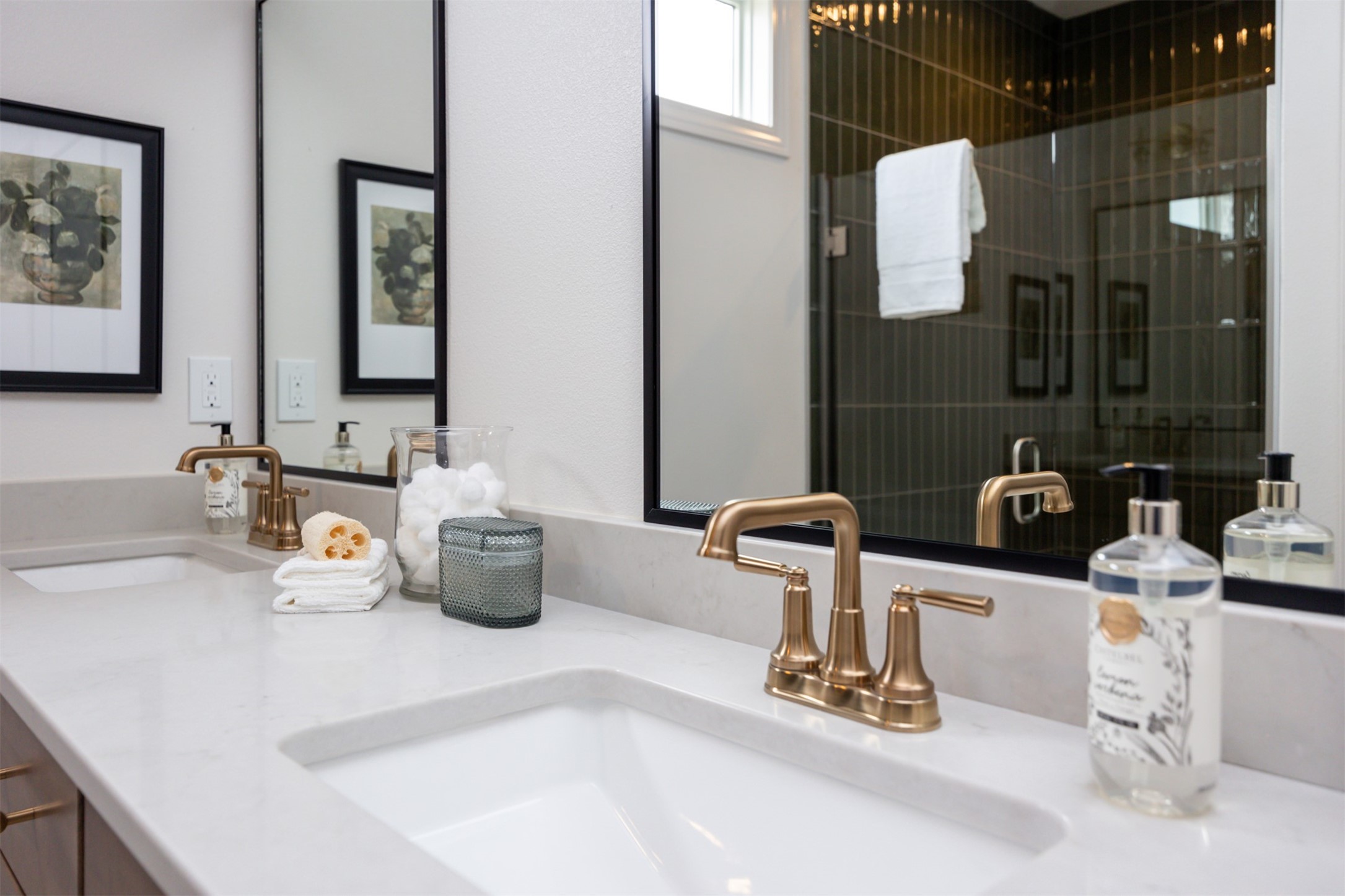 1101 SW Des Moines Street